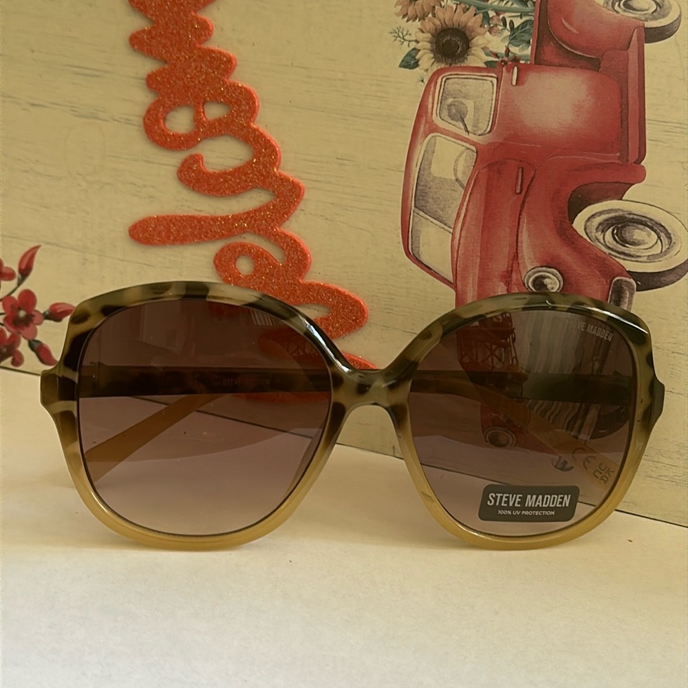 Steve Madden Women's Sunglasses
